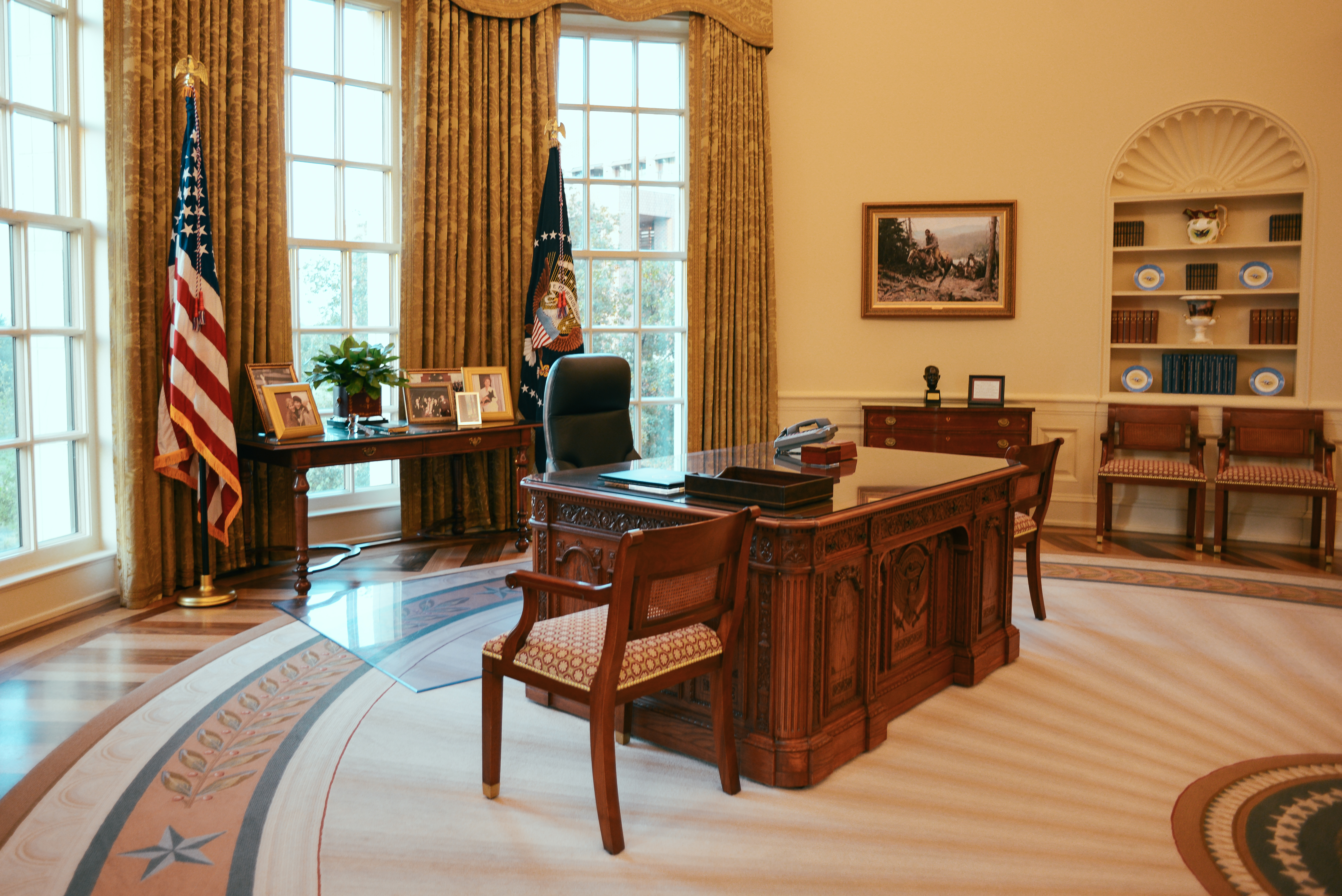 A second view of the full-size replica of the President's Oval Office, horizontal (landscape) view