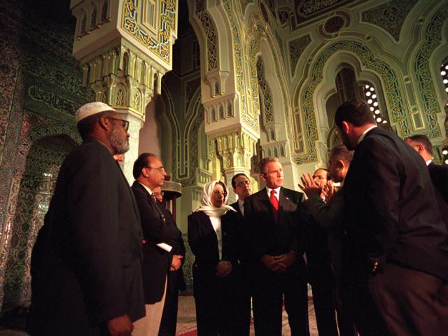 President George W. Bush talks with community leaders, September 17, 2001, after touring the Islamic Center of Washington, D.C. (P7455-10)